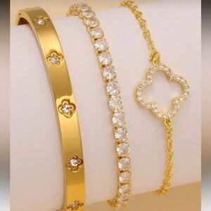 Alhambra Gold Floral Bracelet Set with Crystal Accents – Luxe Inspired